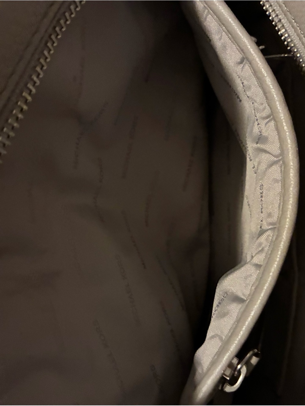 DEAL OF THE DAY!! Michael Kors Pebbled Leather Backpack in Taupe Gray - Picture 5 of 12